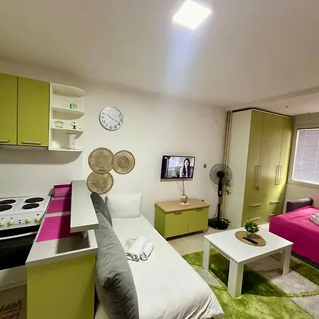 Lilly Apartment